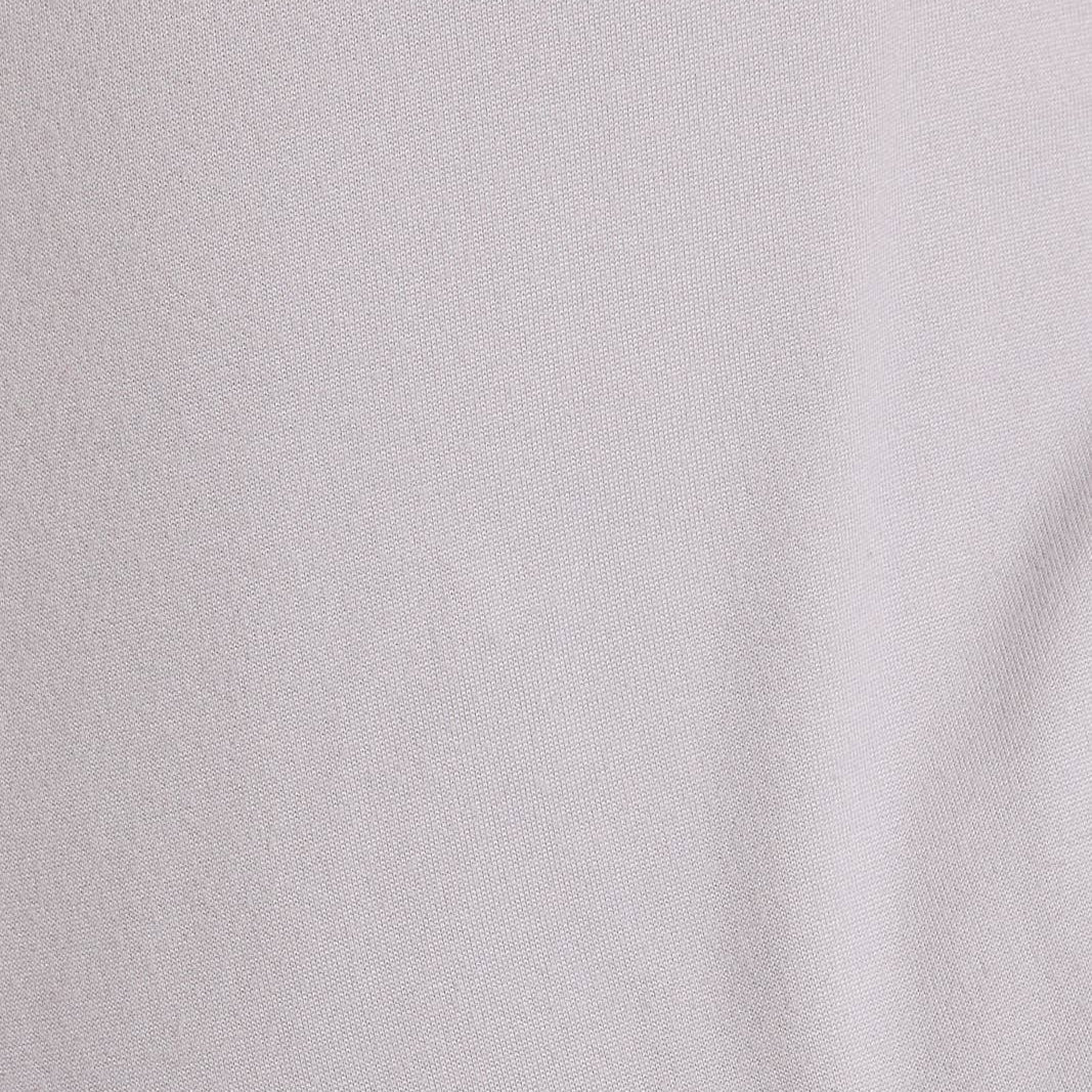 Solid light gray color swatch