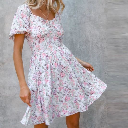 Sweetheart Neck Smocked Floral Dress