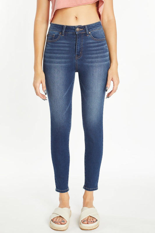 Unforgettable Stretch Skinny Jeans in Dark Wash