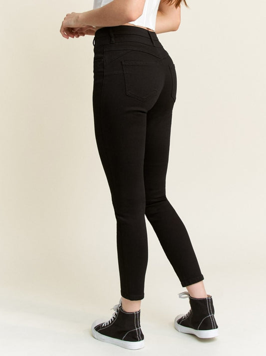 Stretch Skinny High Rise Jeans in Black