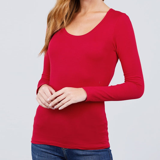 Favorite Scoop Neck Tee in Red