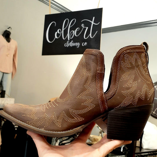 MYRA "Katherine" Genuine Leather Boots – Brown