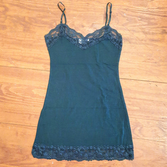 It Had to be You Lace Camisole in Dk Green